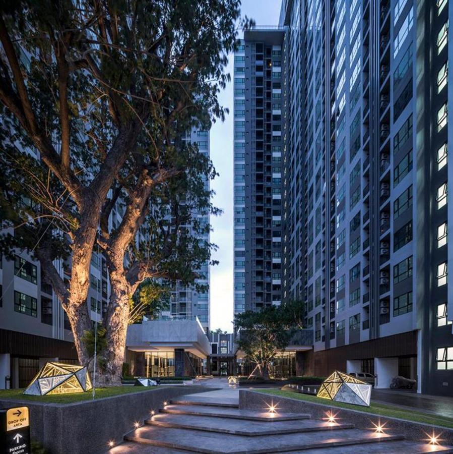 The Base Infinity Lägenhet Pattaya Exteriör bild