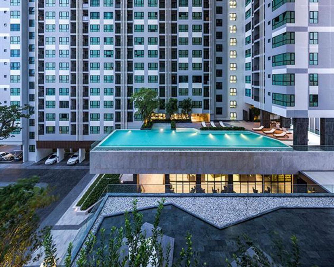 The Base Infinity Lägenhet Pattaya Exteriör bild