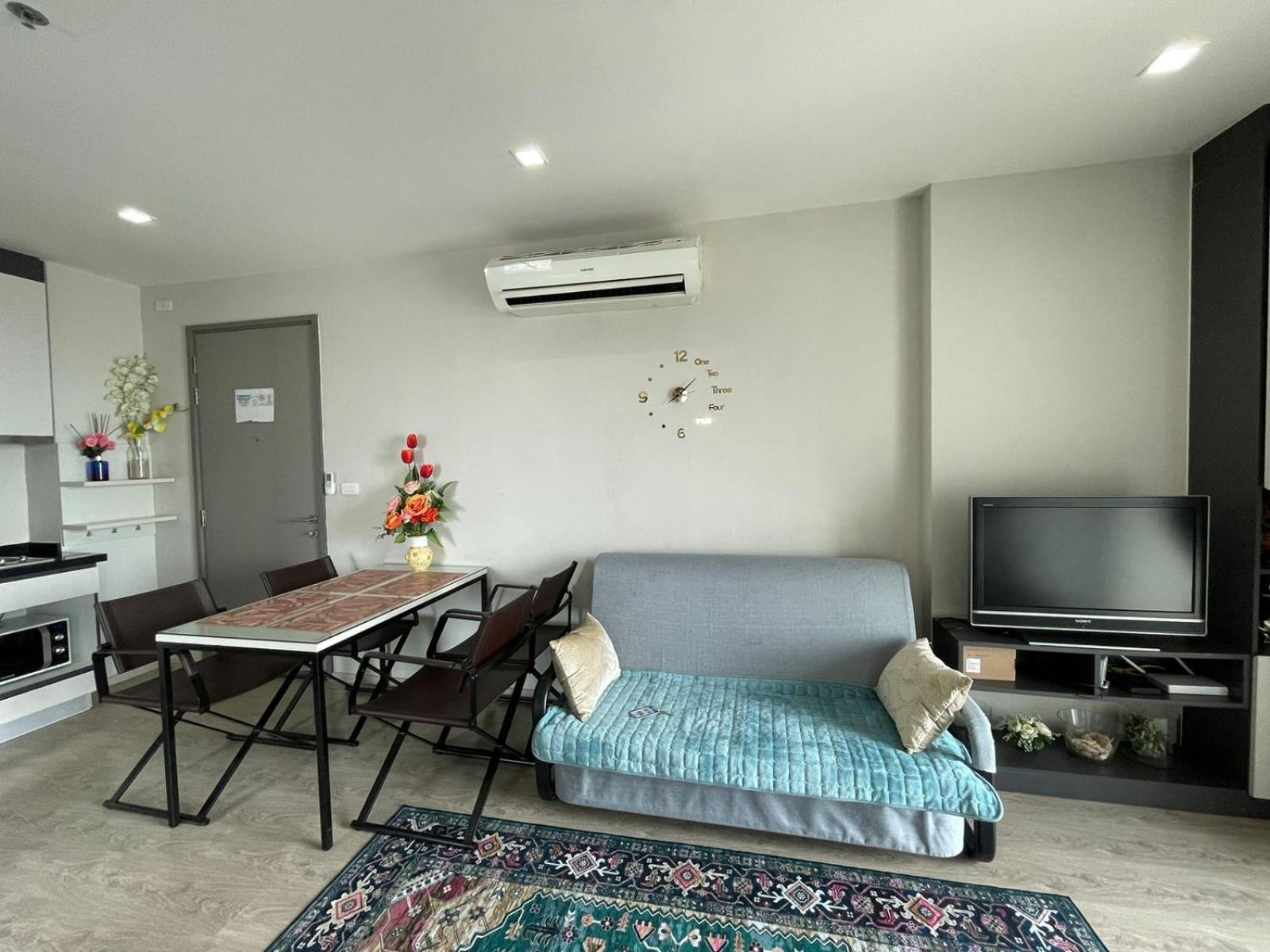 The Base Infinity Lägenhet Pattaya Exteriör bild