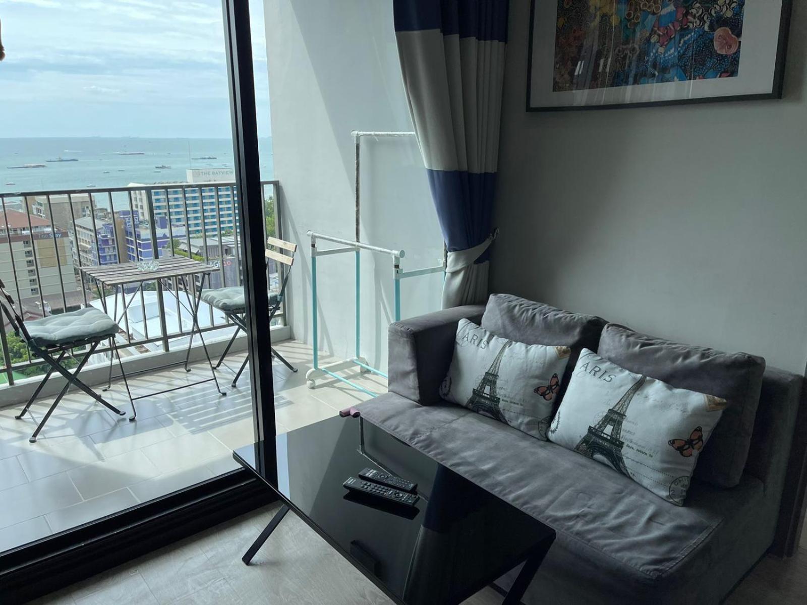 The Base Infinity Lägenhet Pattaya Exteriör bild